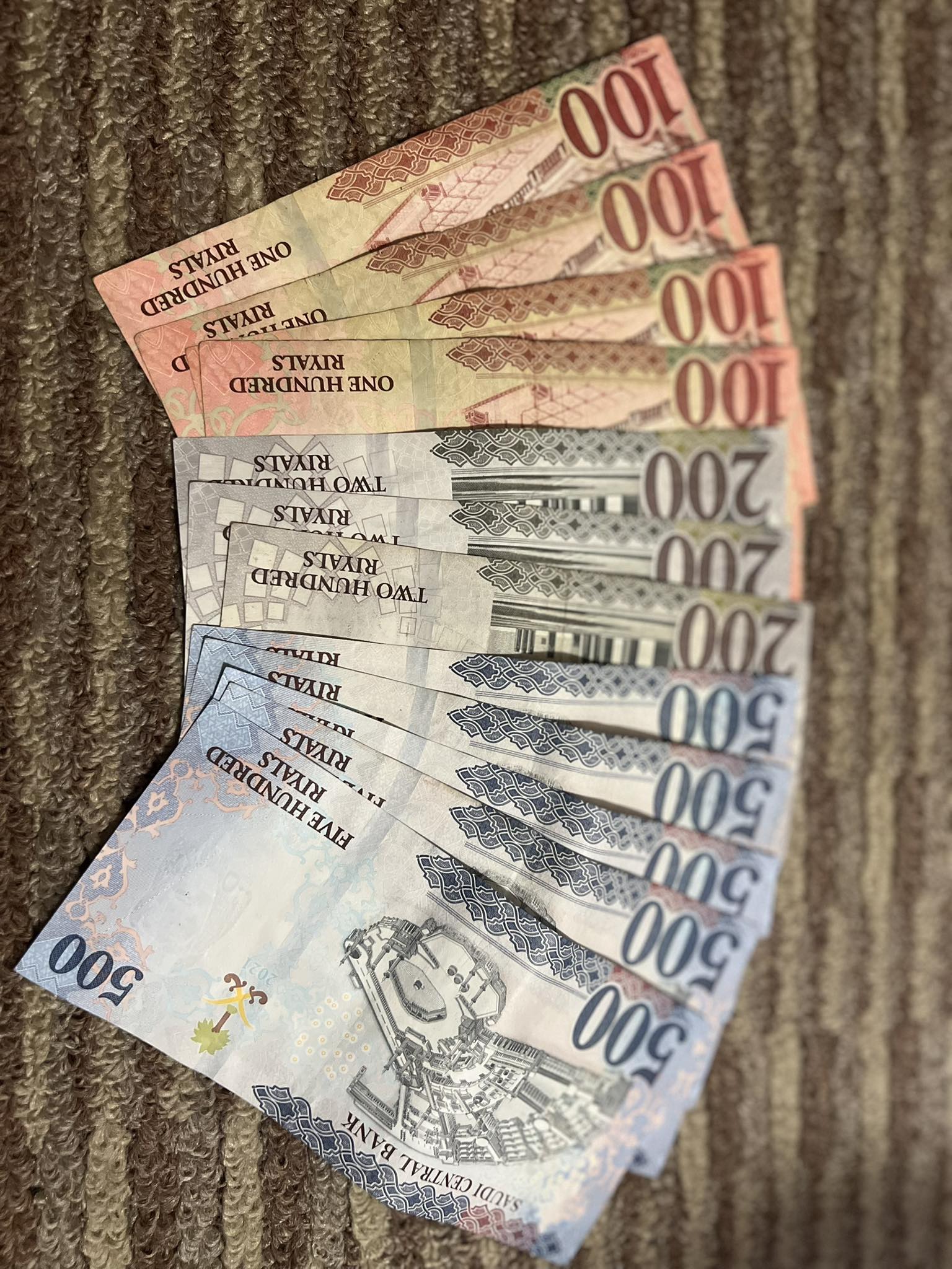 image of Kalau Dikasih Duit 100 Juta Segepok, Mau Dipakai untuk Apa?