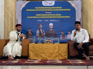 Ulama Besar Mesir Syekh Usamah Silaturrahmi dan Isi Pengajian di Dayah RIAB