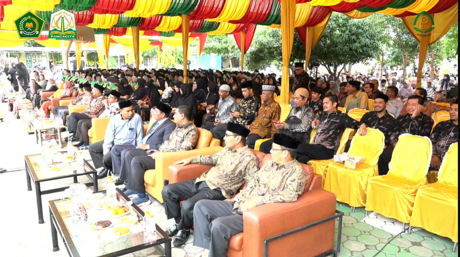 Dayah RIAB Wisuda 271 Santri Angkatan XXV, 47 Orang Hafiz Alquran 30 Juz