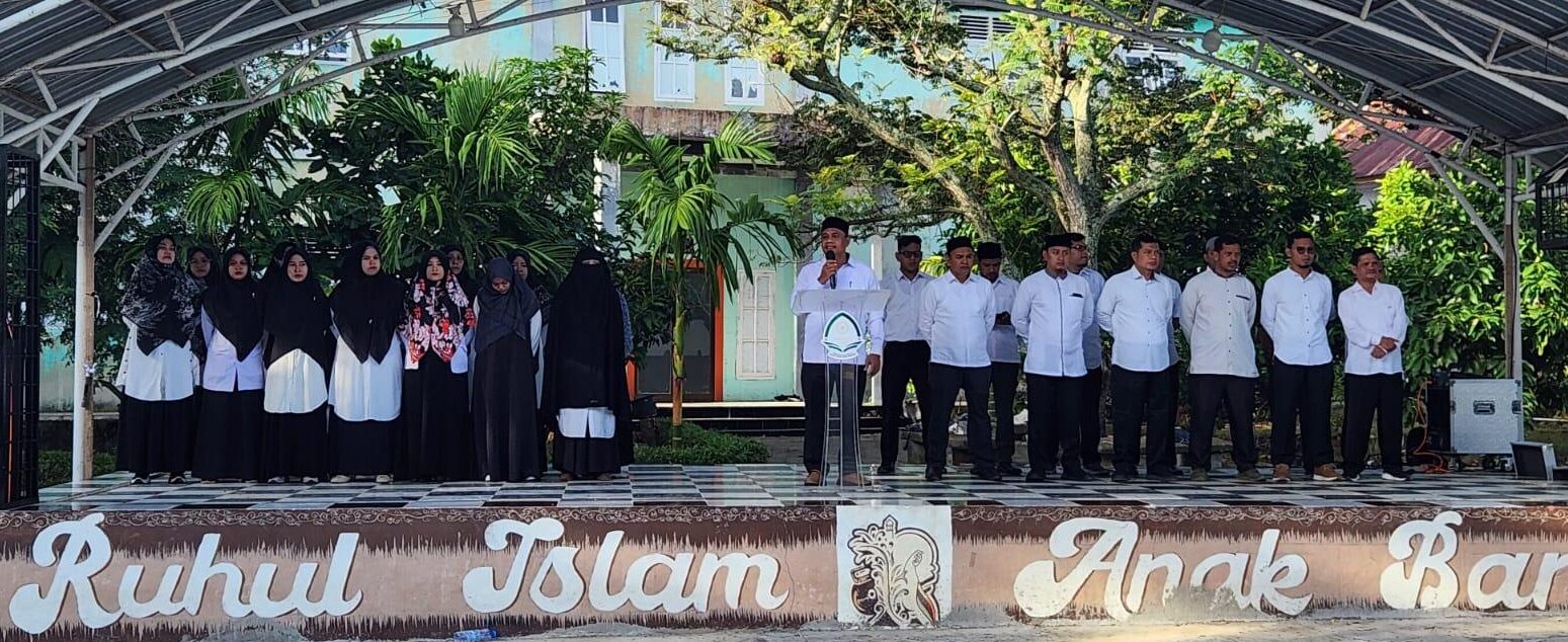 Jadi Pemimpin Upacara, Riadhi; Pentingnya Memberi Teladan yang Baik