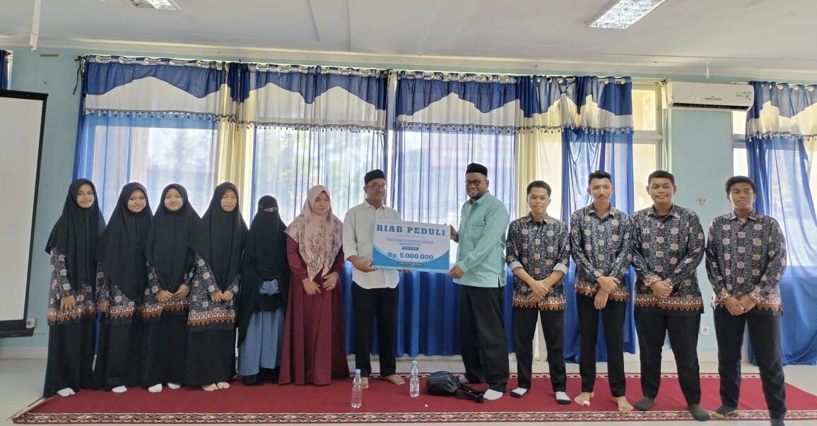Tebarkan Kasih Ciptakan Senyuman; Osismada MA Dayah Ruhul Islam Anak Bangsa lakukan kunjungan sosial ke Panti Asuhan Yakesma