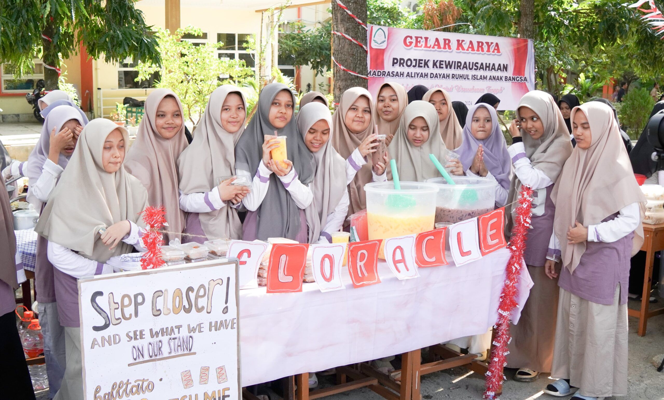 Madrasah Aliyah Dayah RIAB Gelar Karya Projek Kewirausahaan pada HUT ke-79 Kemerdekaan RI