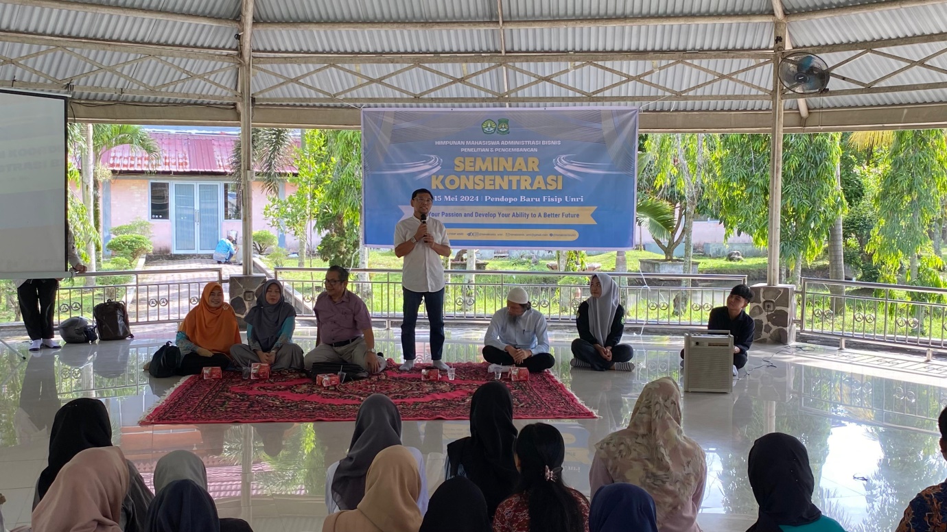 Description: D:\DATA DENI\15. DOKUMENTASI\HIMABISNIS (PEMBAHASAN KONSENTRASI)\15 Mei 2024\WhatsApp Image 2024-05-18 at 11.37.35 (1).jpeg