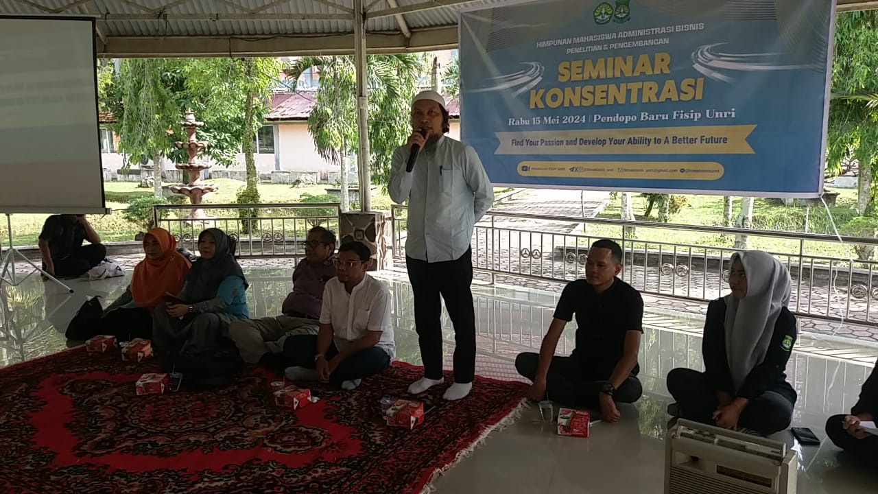 Description: D:\DATA DENI\15. DOKUMENTASI\HIMABISNIS (PEMBAHASAN KONSENTRASI)\15 Mei 2024\WhatsApp Image 2024-05-18 at 11.37.00.jpeg