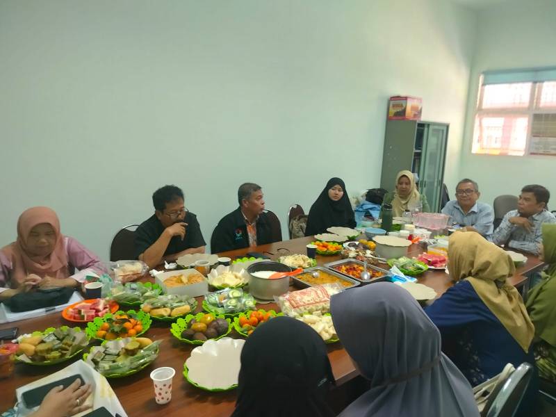 Prodi Administrasi Bisnis Gelar Makan Bersama Sambut Bulan Suci Ramadhan 1447 H