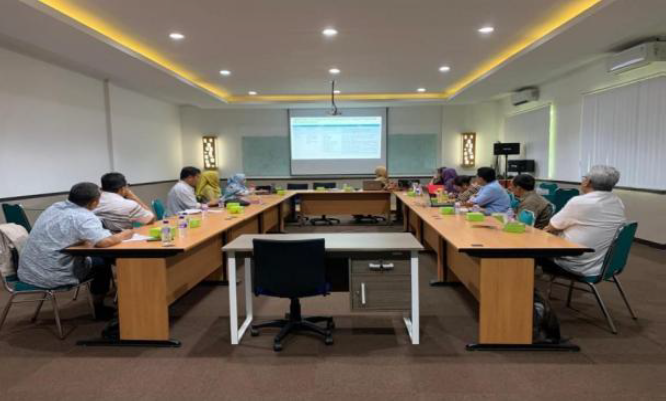 Peereview RPS dan Materi Kuliah - Kurikulum OBE 2022  Program Studi D-III Teknologi Pulp dan Kertas