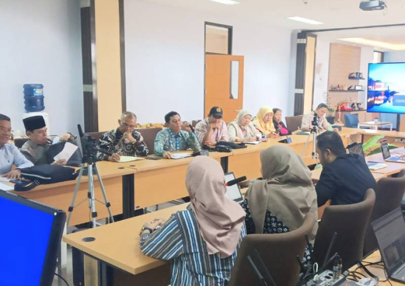 Benchmarking dan PKS antara FPK Unri dan Universitas Padjadjaran