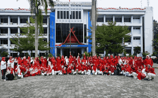 "Dharma Wanita Persatuan in Independence"