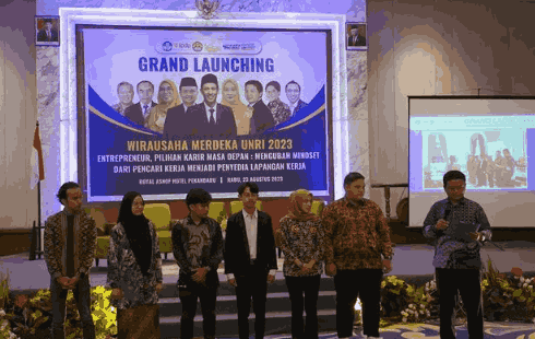 FAKULTAS EKONOMI DAN BISNIS MENDUKUNG DAN SIAP MENJADI LEADER ENTREPRENEURSHIP UNIVERSITAS RIAU
