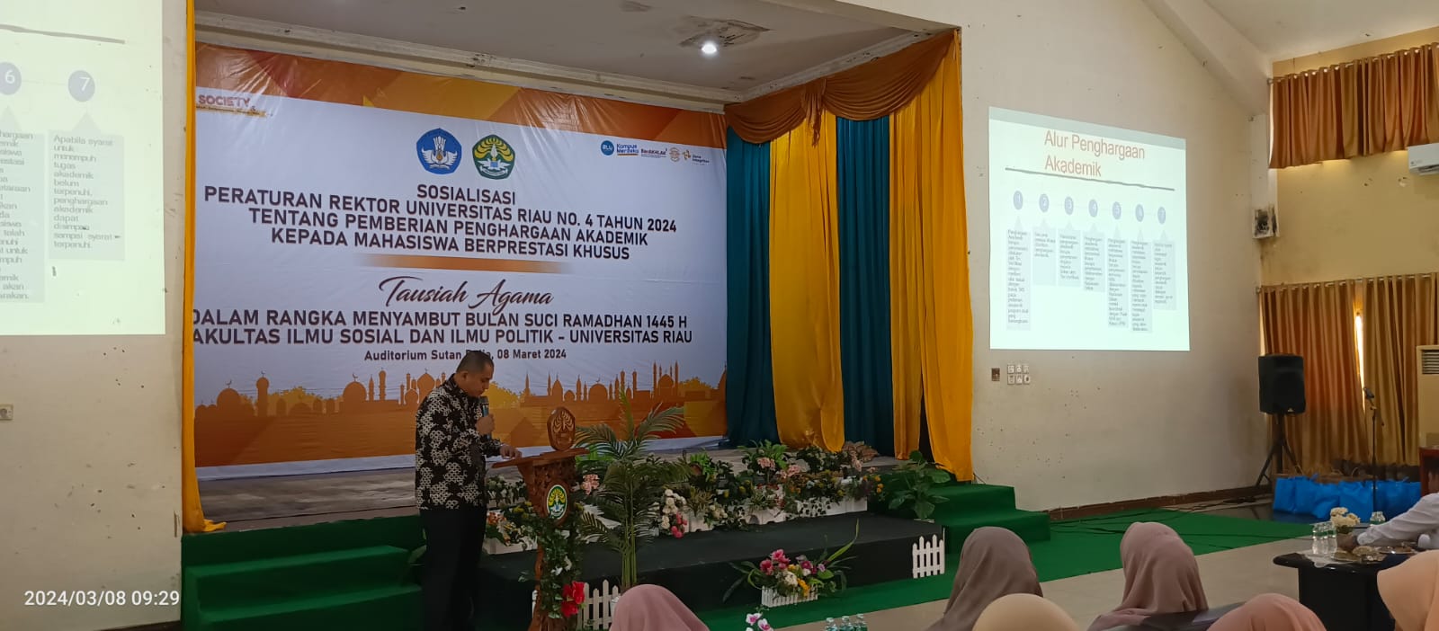 Meningkatkan Semangat Berprestasi: Sosialisasi Peraturan Rektor No. 4 Tahun 2024 tentang Pemberian Penghargaan Akademik Kepada Mahasiswa Berprestasi Khusus