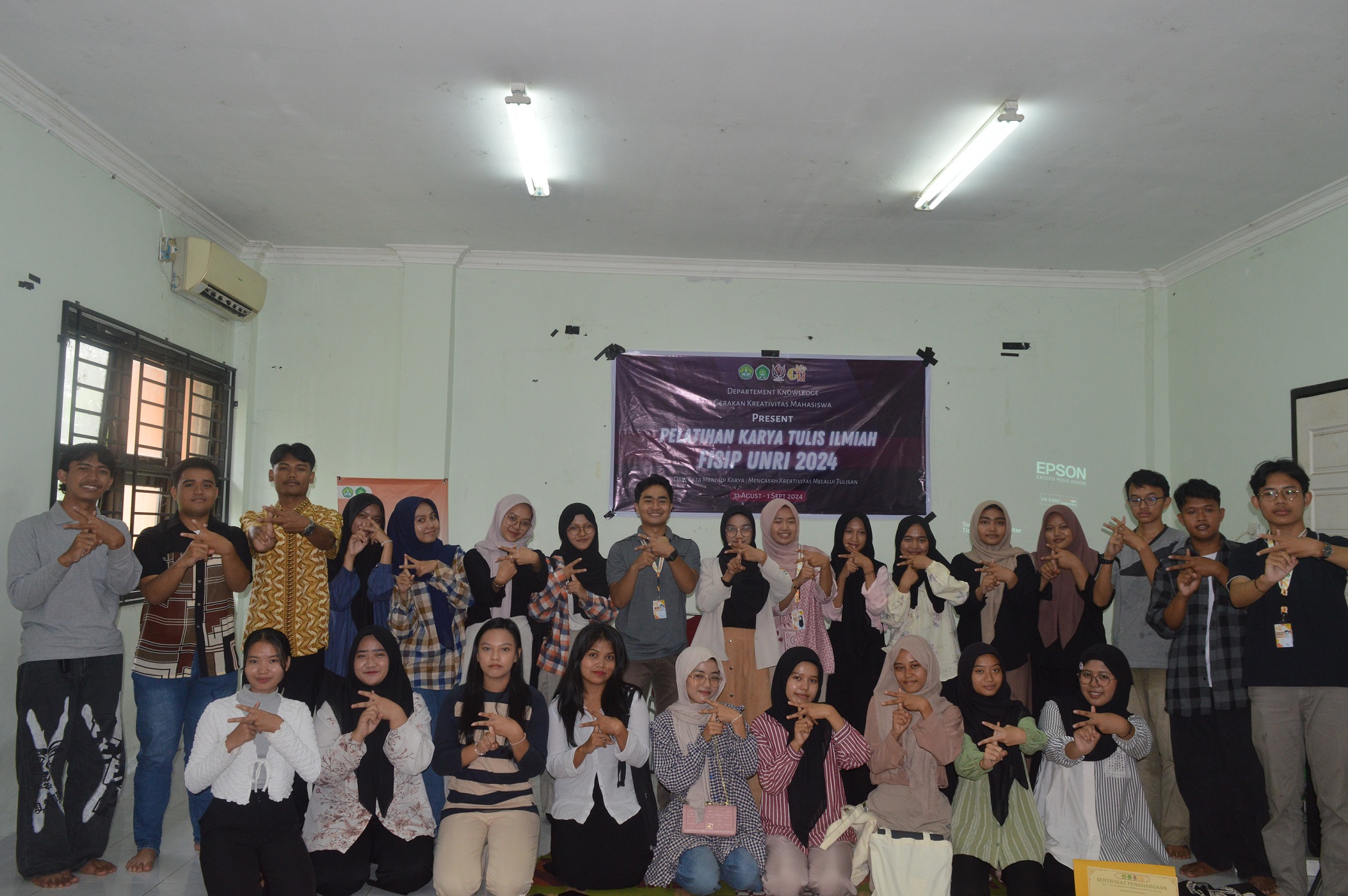 GKM FISIP UNRI Dorong Mahasiswa Tingkatkan Keterampilan Menulis Ilmiah Melalui Pelatihan