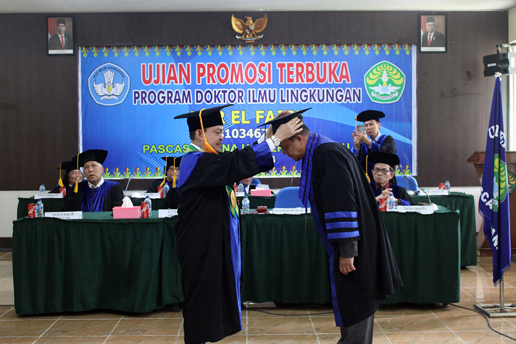SIDANG TERBUKA PROGRAM DOKTOR ILMU LINGKUNGAN PASCASARJANA UNIVERSITAS RIAU KE-126 NUR EL FAJRI