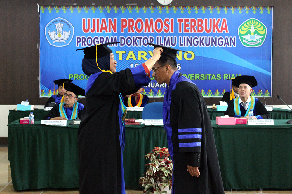 SIDANG TERBUKA PROGRAM PASCASARJANA UNIVERSITAS RIAU KE-116 TARYONO