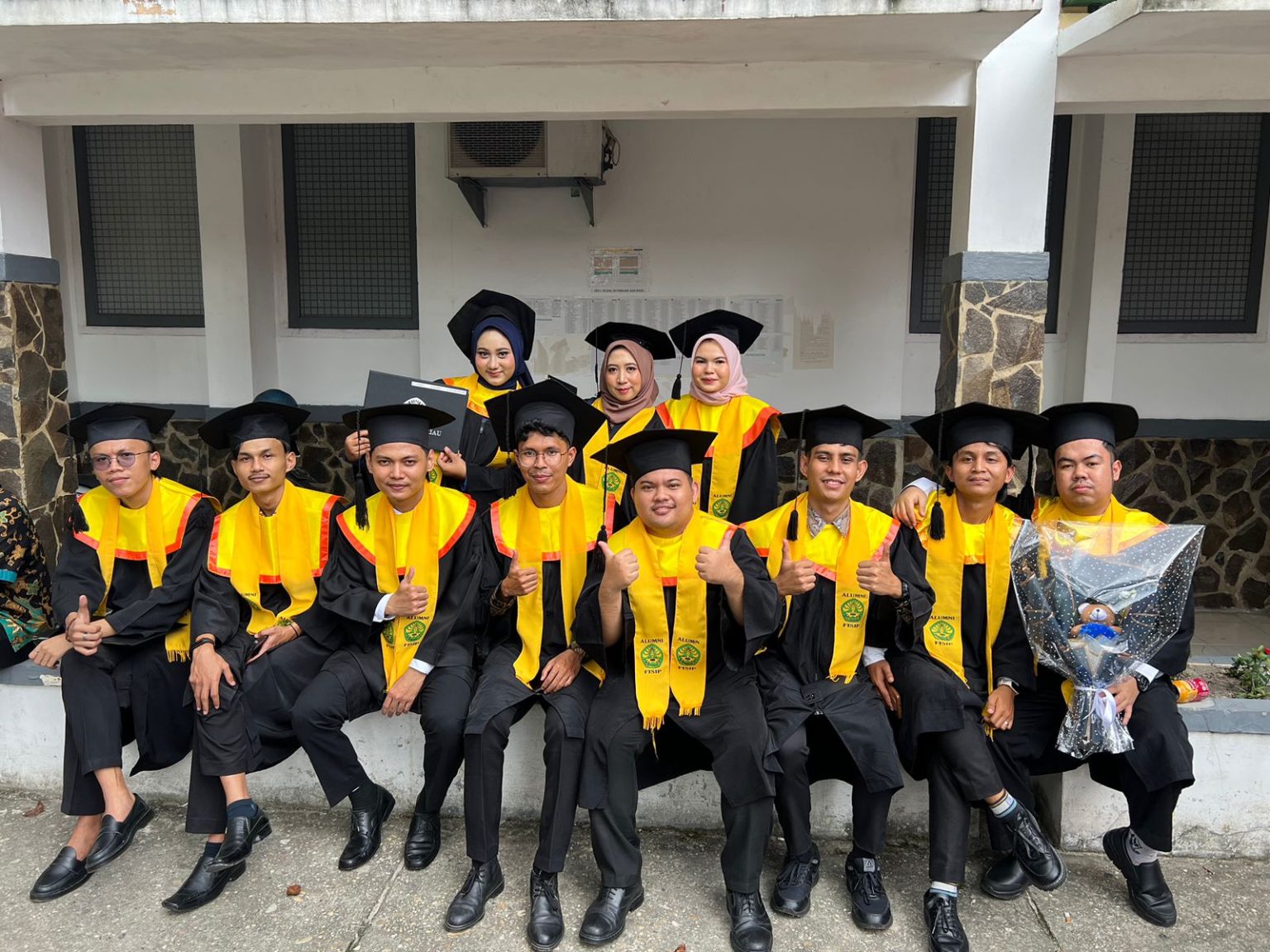 Wisuda Februari 2024, 47 Mahasiswa Prodi Adm. Bisnis FISIP Universitas Riau ikut Andil