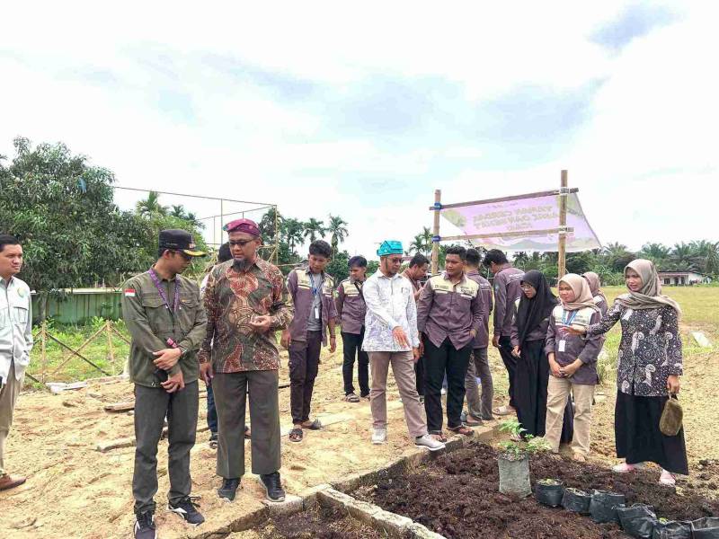 Visitasi PPK Ormawa Himip UNRI: Evaluasi Program Pojok Literasi Bertuah di Desa Pagaruyung