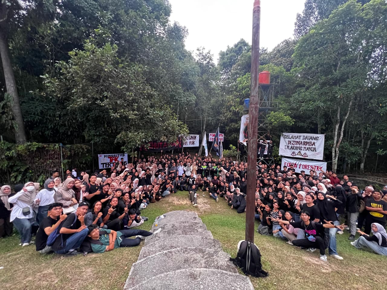 Pelepasan Wisudawan/Wisudawati Jurusan Kehutanan Periode Agustus 2025