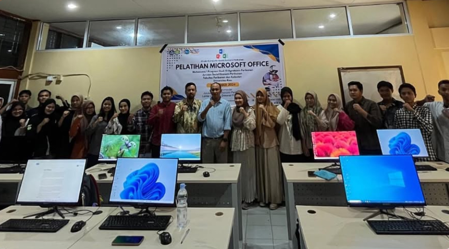 Pelatihan Microsoft Office Tingkatkan Keterampilan Mahasiswa Sosial Ekonomi Perikanan Universitas Riau