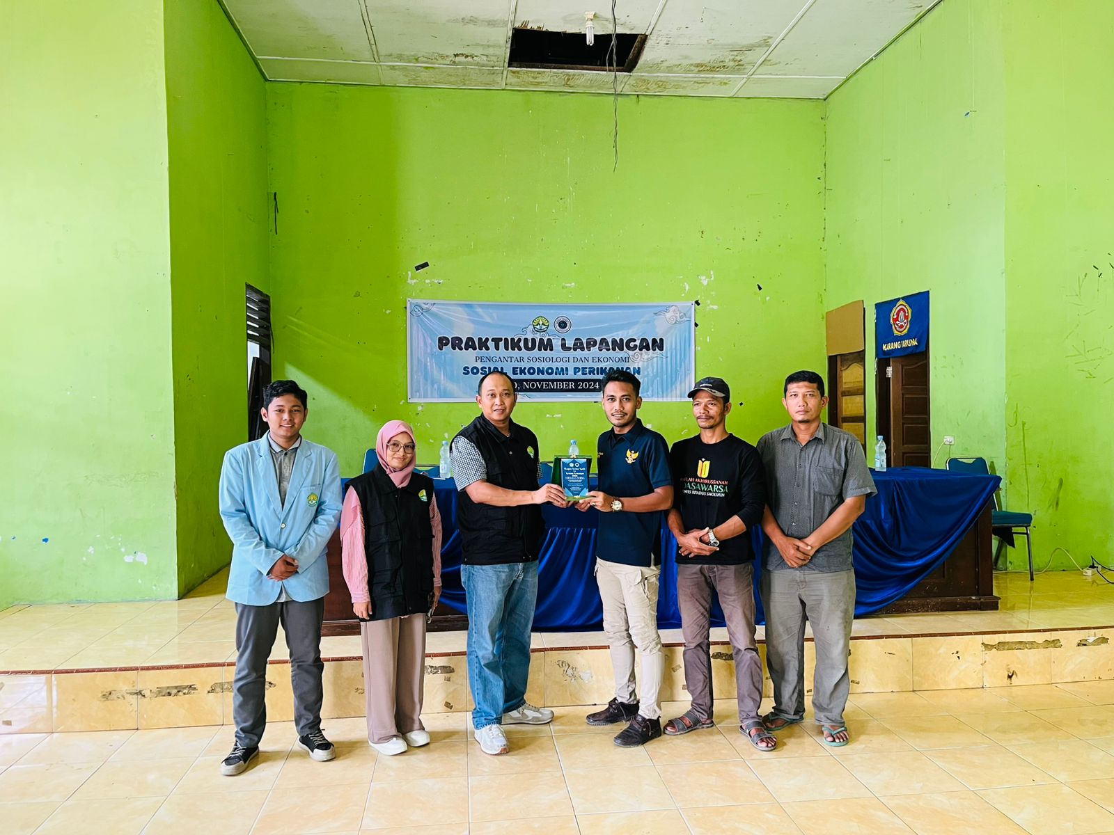 Praktikum Lapangan Mahasiswa Agrobisnis Perikanan Mata Kuliah Pengantar Sosiologi dan Ekonomi
