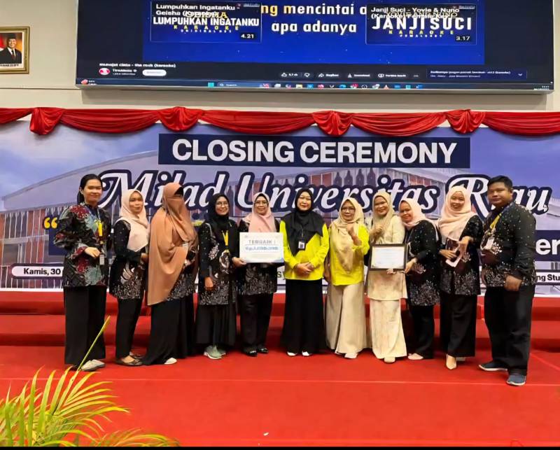 UNRI Award 2025 Fakultas Ekonomi dan Bisnis Raih Dua Prestasi Terbaik