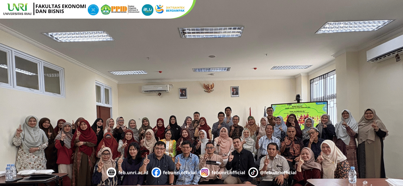 To foster a sense of togetherness after the Islamic New Year, the Accounting Department of the FEB UNRI held a friendly gathering.
