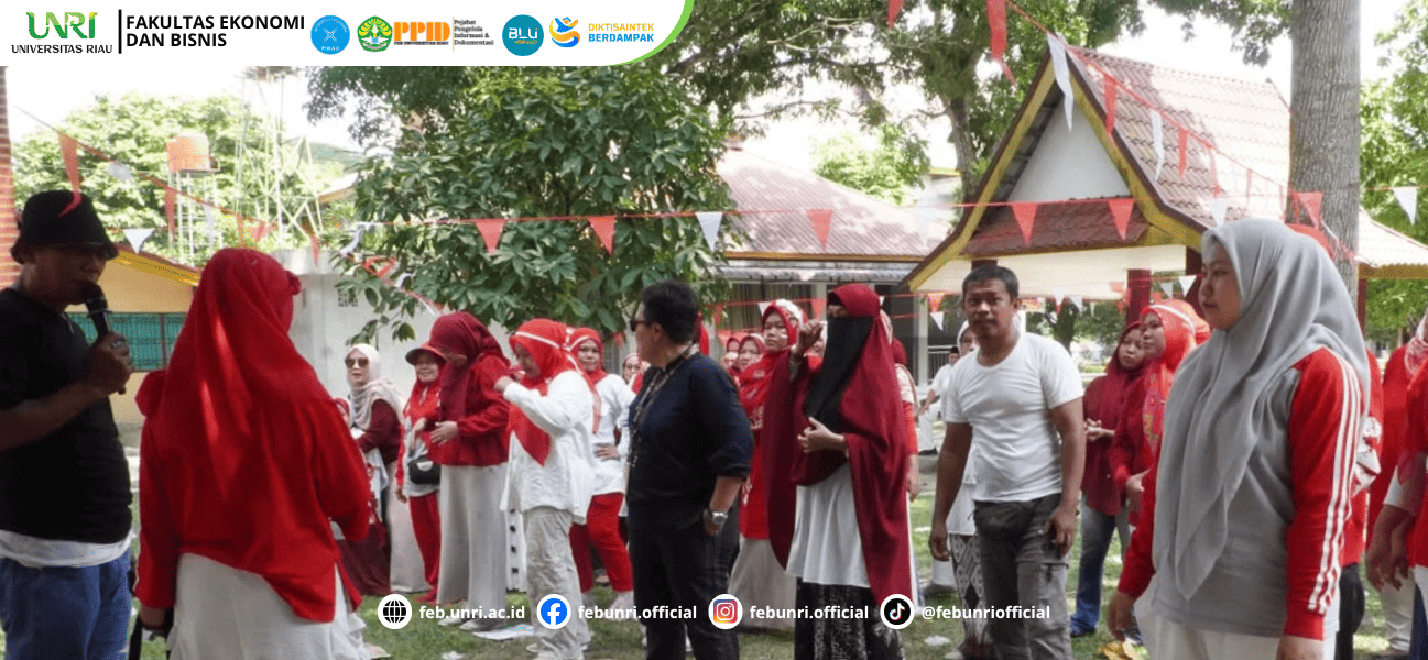 Seru dan Penuh Tawa, Keluarga Besar FEB UNRI Meriahkan Lomba 17 Agustus
