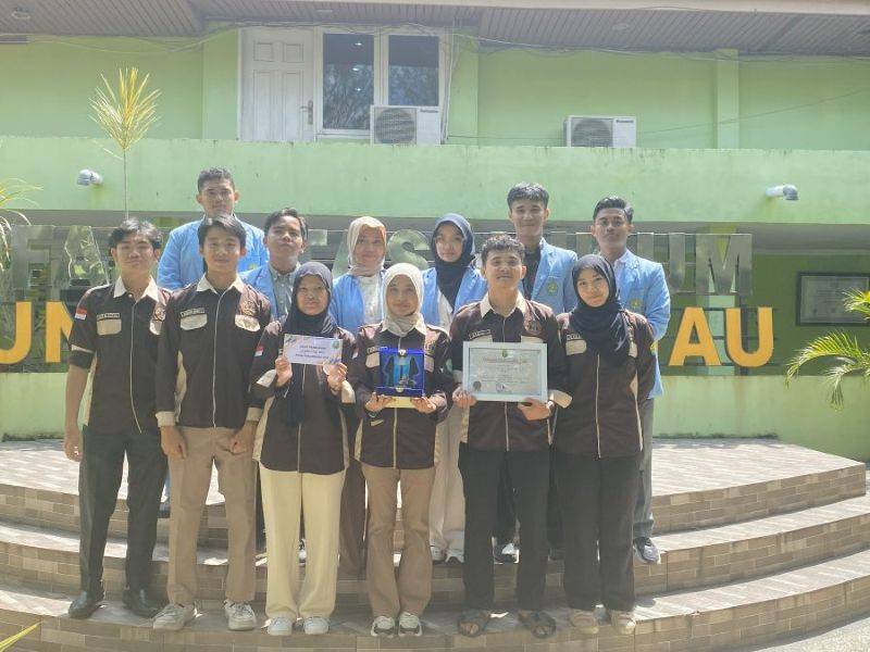 Delegasi Fakultas Hukum Universitas Riau Di Pekanbaru Administrative Law Mootcourt Competition 2026
