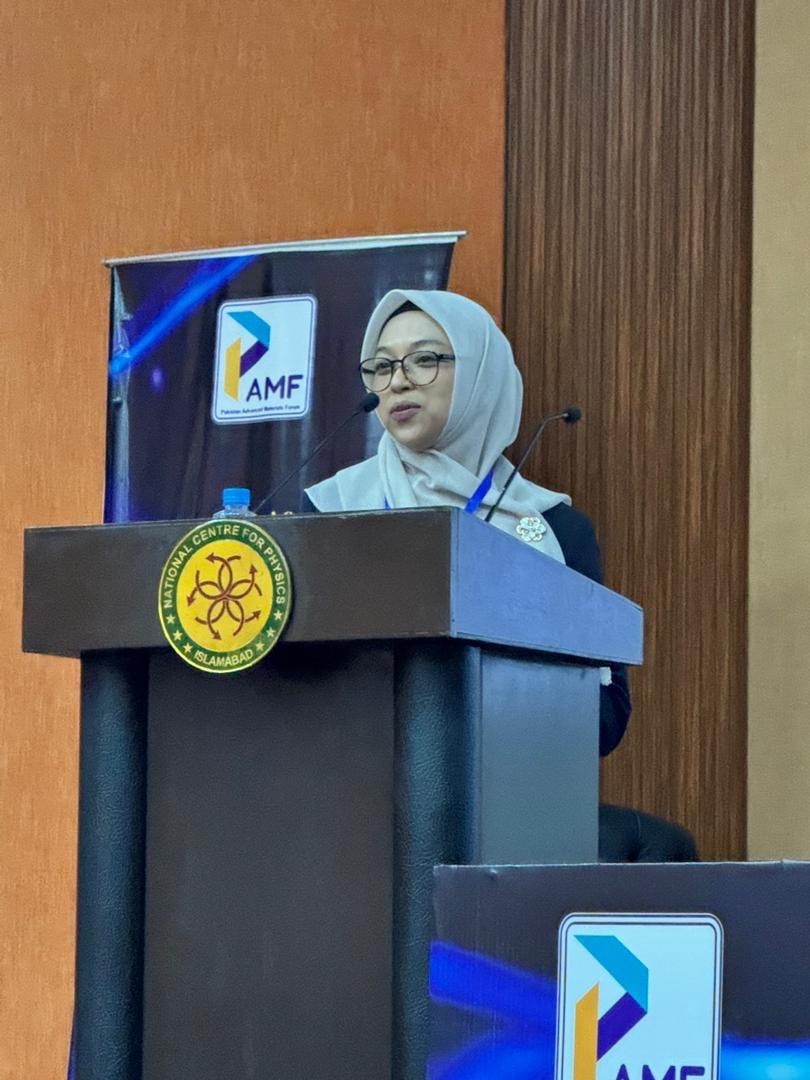 Dosen Fisika UNRI Menjadi Keynote Speaker pada ISAM 2025 di Islamabad, Pakistan
