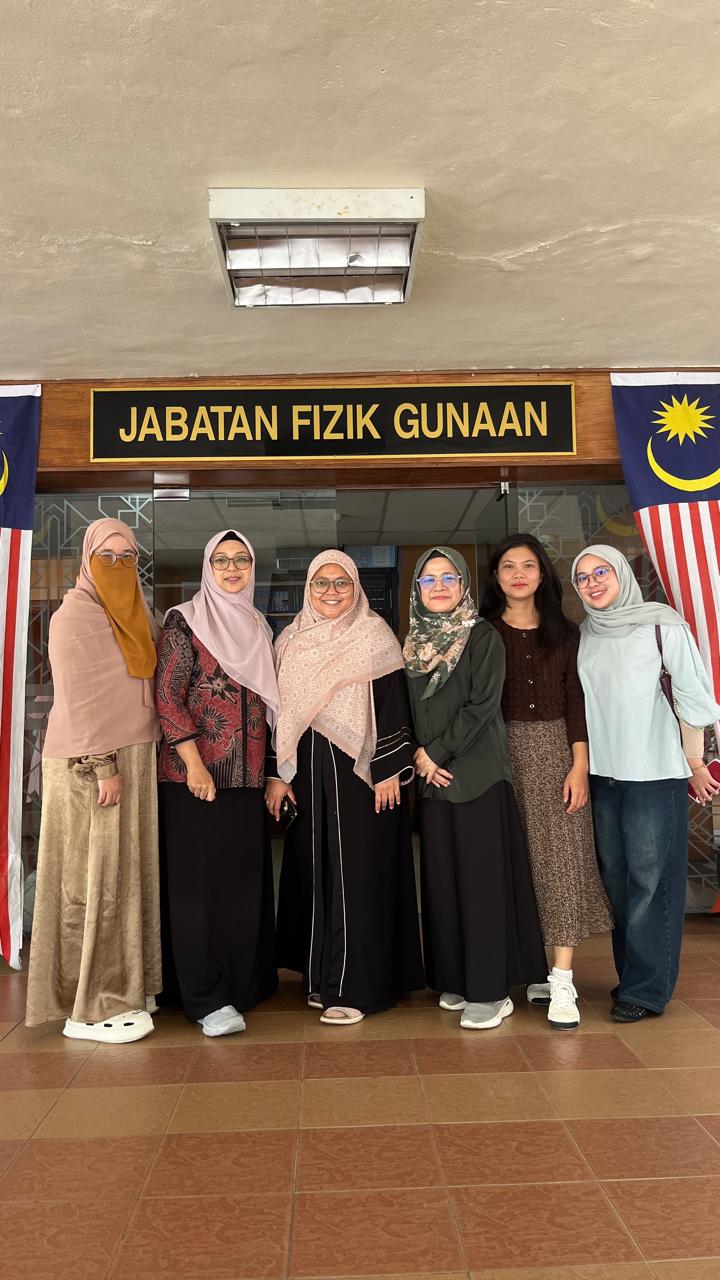 Mahasiswa Fisika UNRI Ikuti Program URISMA di Universiti Kebangsaan Malaysia