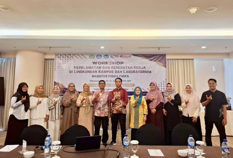 Koordinator Prodi S1 dan dosen menghadiri workshop K3