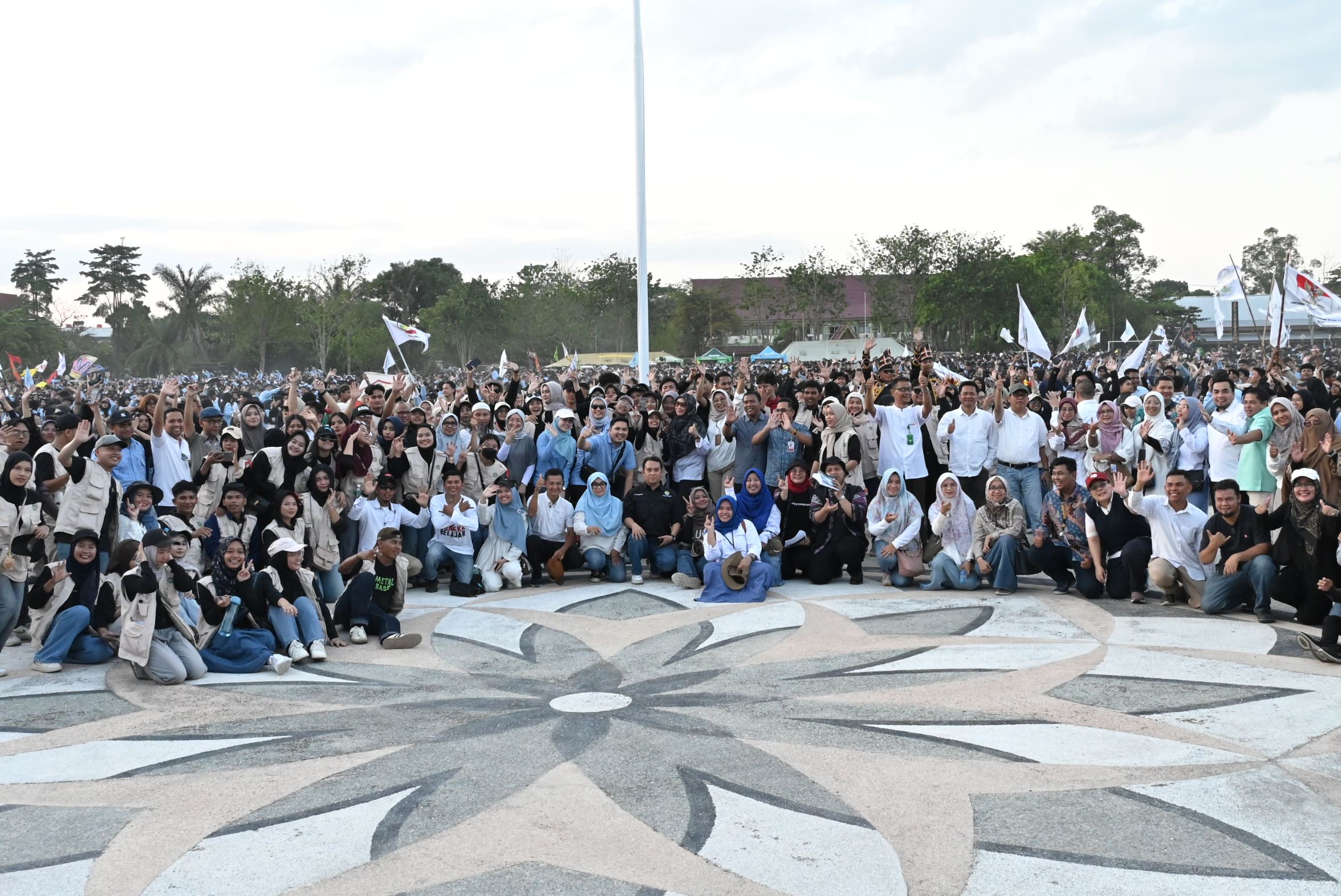 From Papermob to Aura Farming: UNRI PKKMB 2025 Closing Ceremony Full of Energy