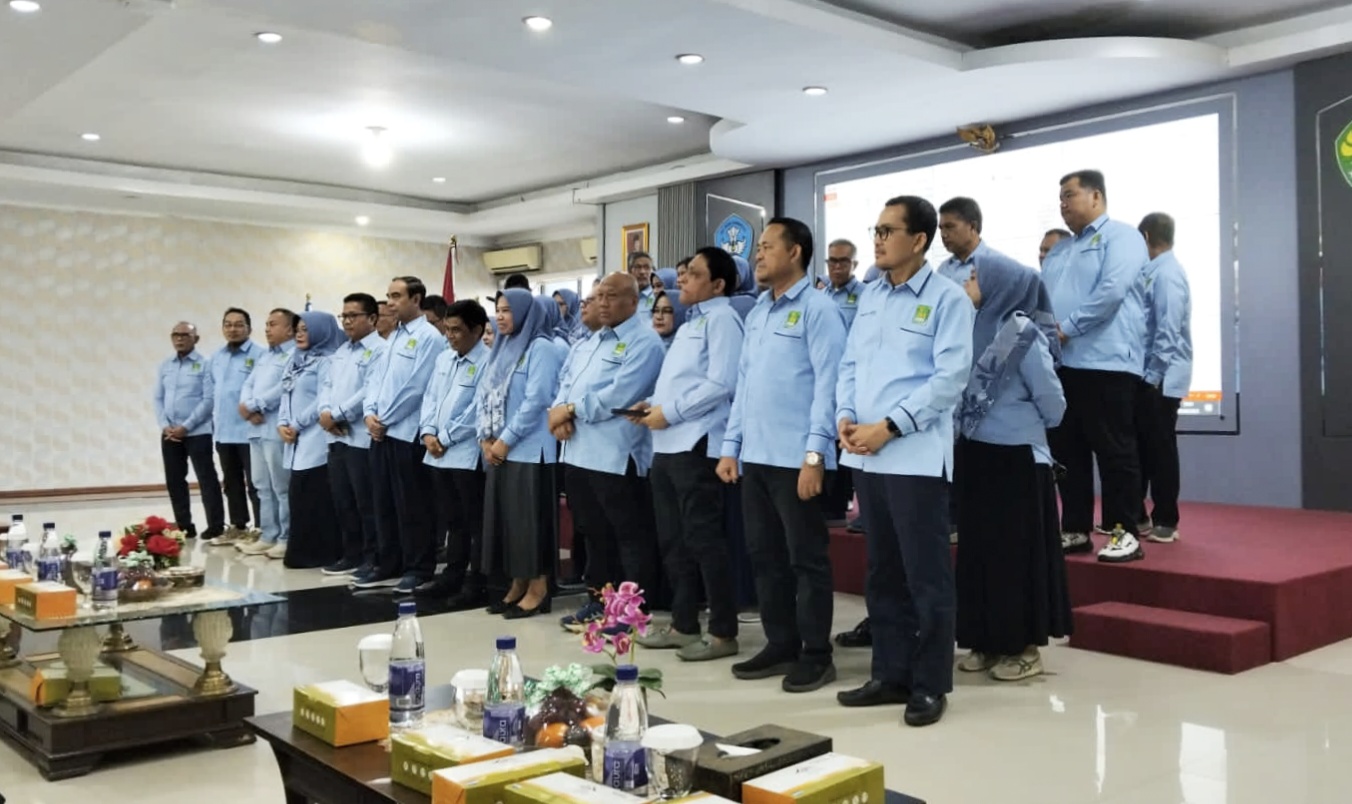 Pengukuhan PP IKA UNRI 2025: Sinergi Alumni dan Universitas Riau, Dekan FISIP Dorong Peran Strategis Alumni