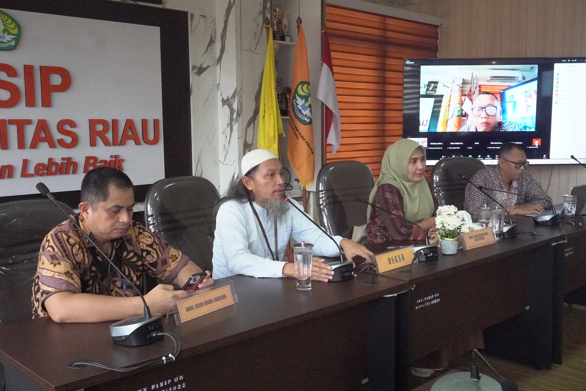 Tingkatkan Kualitas dan Tata Kelola Pendidikan, FISIP UNRI Gelar Rapat Bahas SAKIP dan ISO 21001:2018
