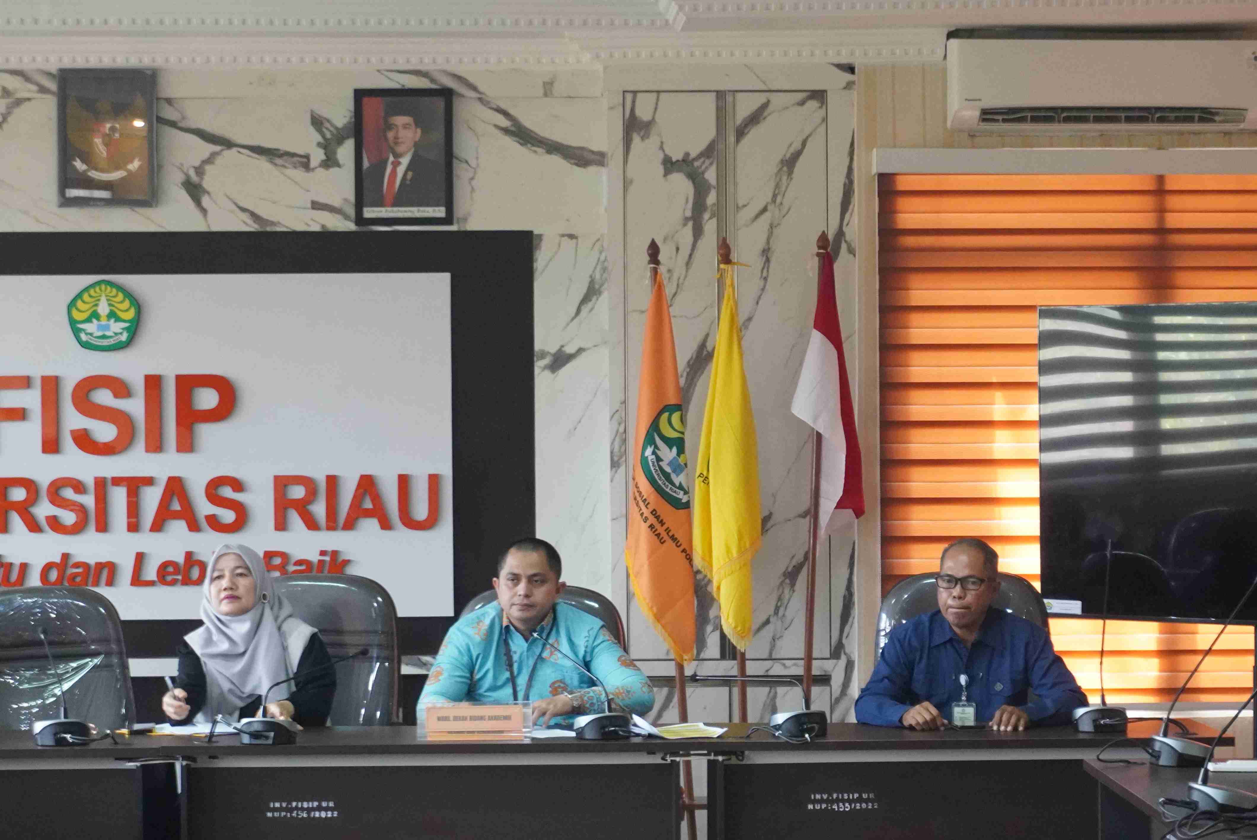 Pastikan Kesiapan Akademik dan Sarana Pendukung: FISIP UNRI Gelar Rapat Persiapan UAS Semester Ganjil Tahun Akademik 2025/2026
