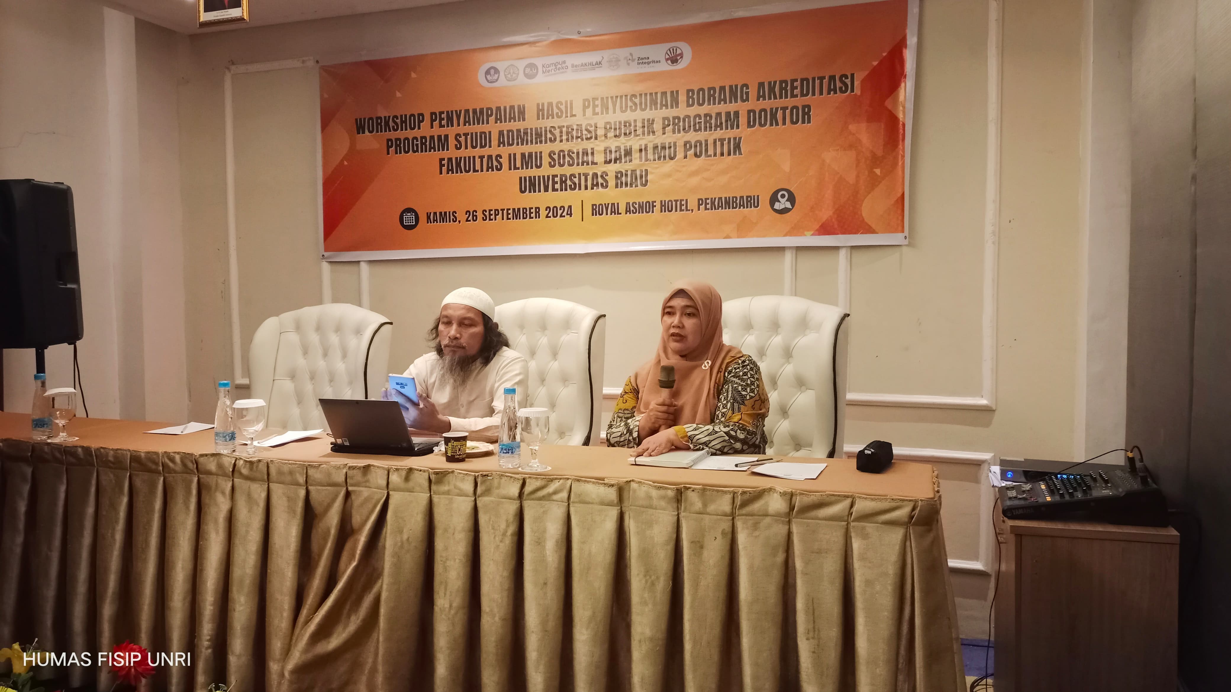 Program Studi Administrasi Publik Program Doktor FISIP Universitas Riau Laksanakan Workshop Penyampaian Hasil Penyusunan Borang ISK