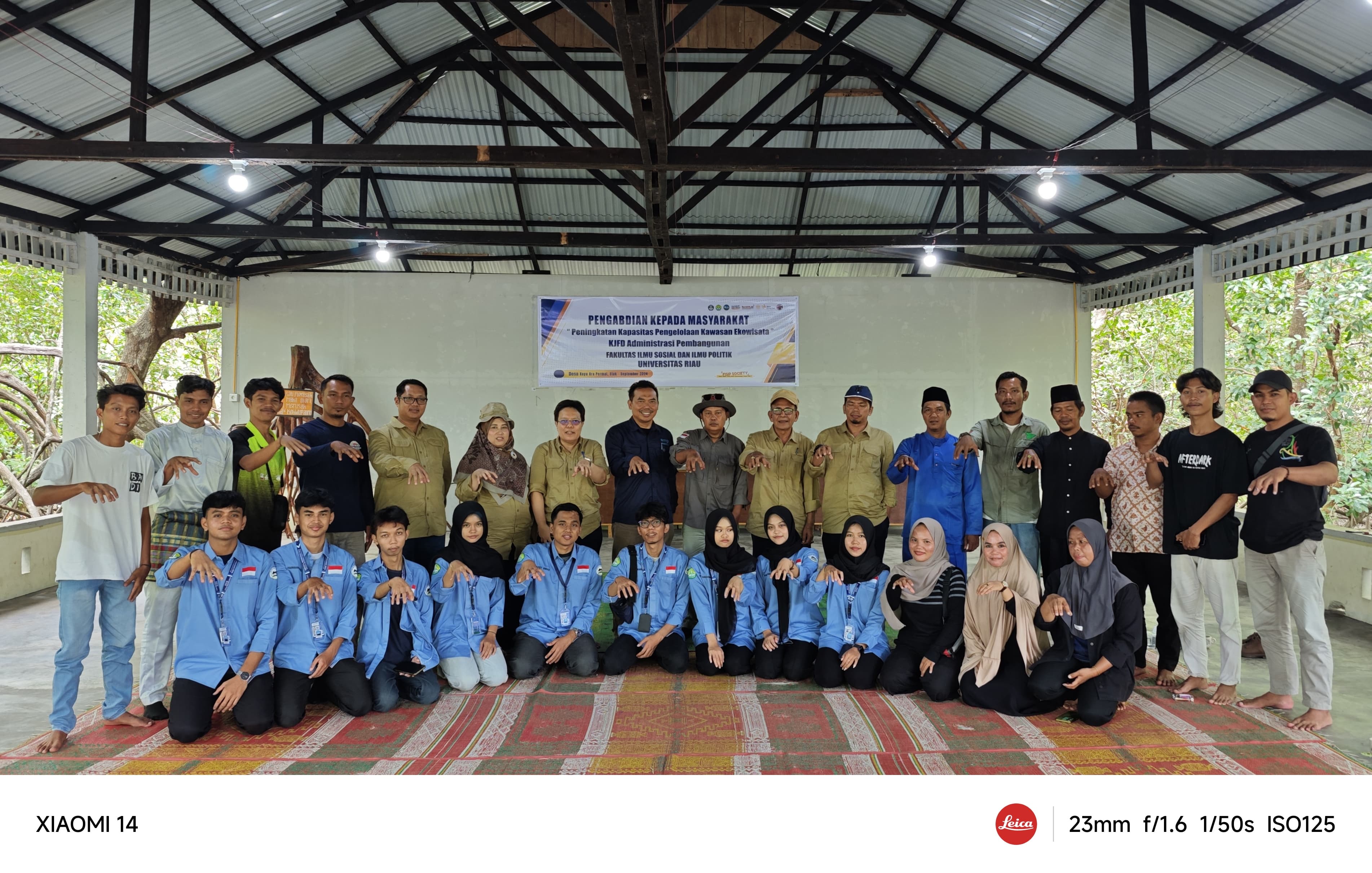Pengabdian Kepada Masyarakat oleh KJFD Administrasi Pembangunan Universitas Riau: Penguatan Kapasitas Pengelolaan Ekowisata Mangrove di Desa Kayu Ara Permai