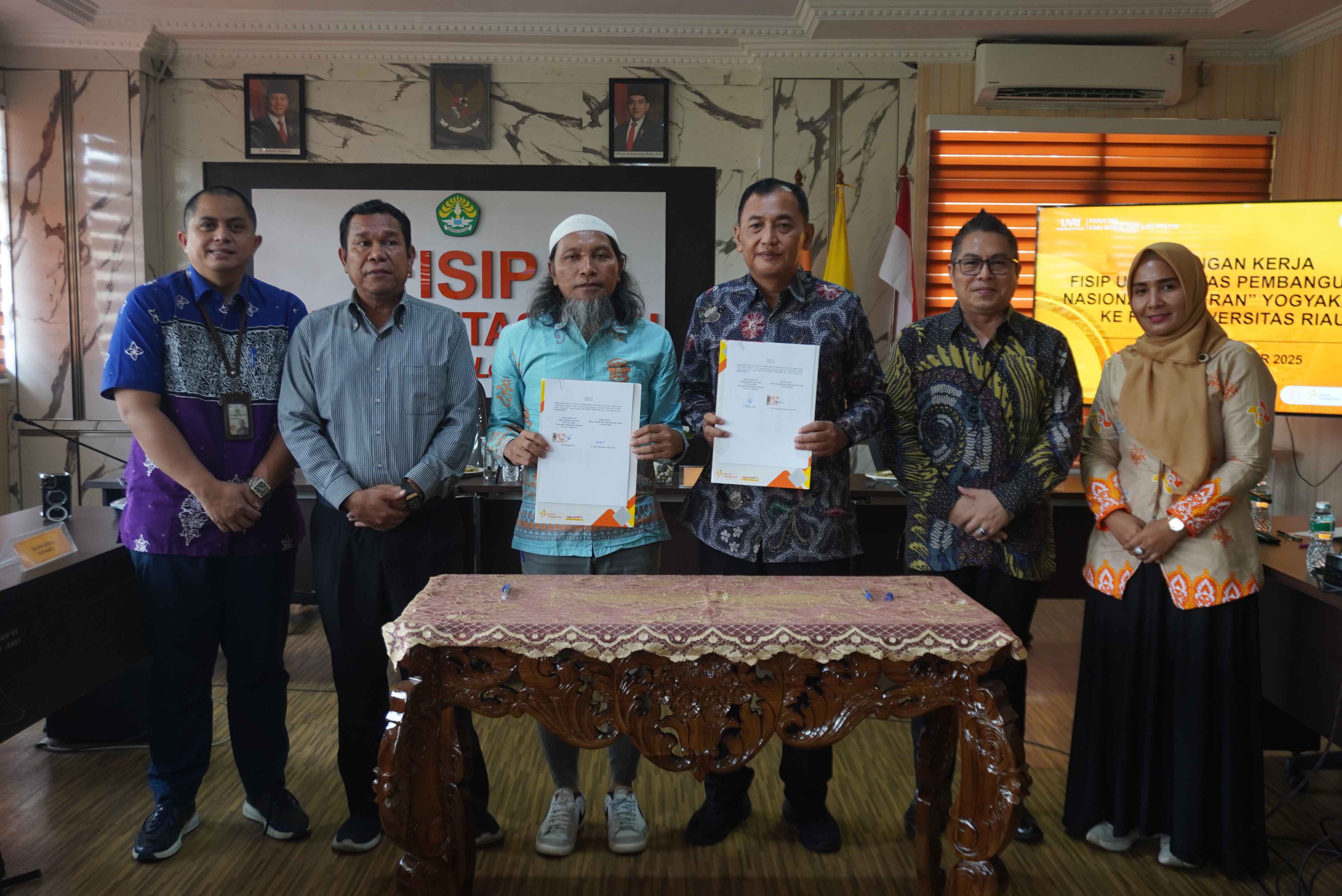 FISIP UNRI–FISIP UPNVY Jalin Sinergi Strategis untuk Penguatan Tridarma Perguruan Tinggi