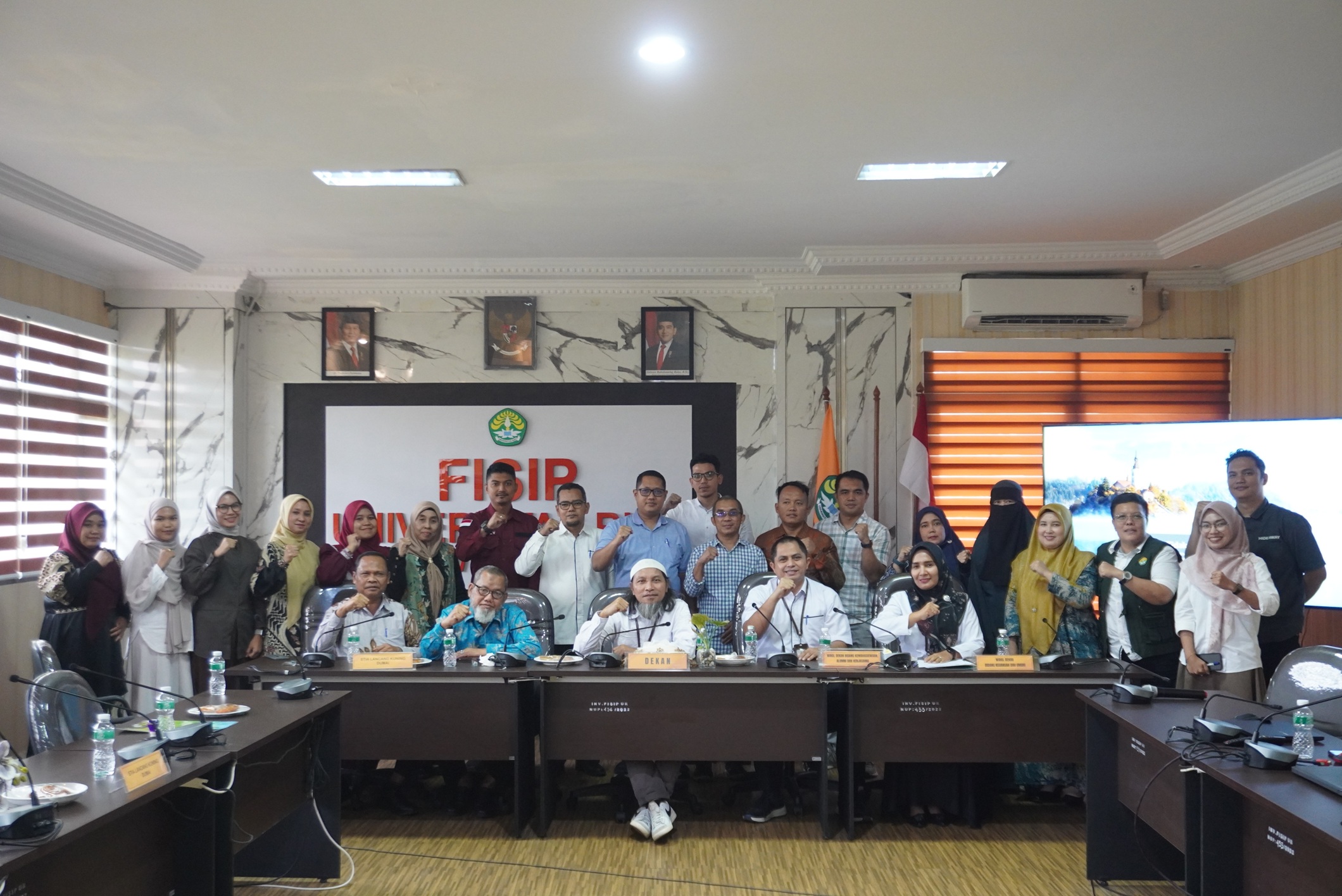 Benchmarking Visit of STIA Lancang Kuning Dumai to Public Administration Study Program, FISIP: Exploring Strategies for Quality Improvement