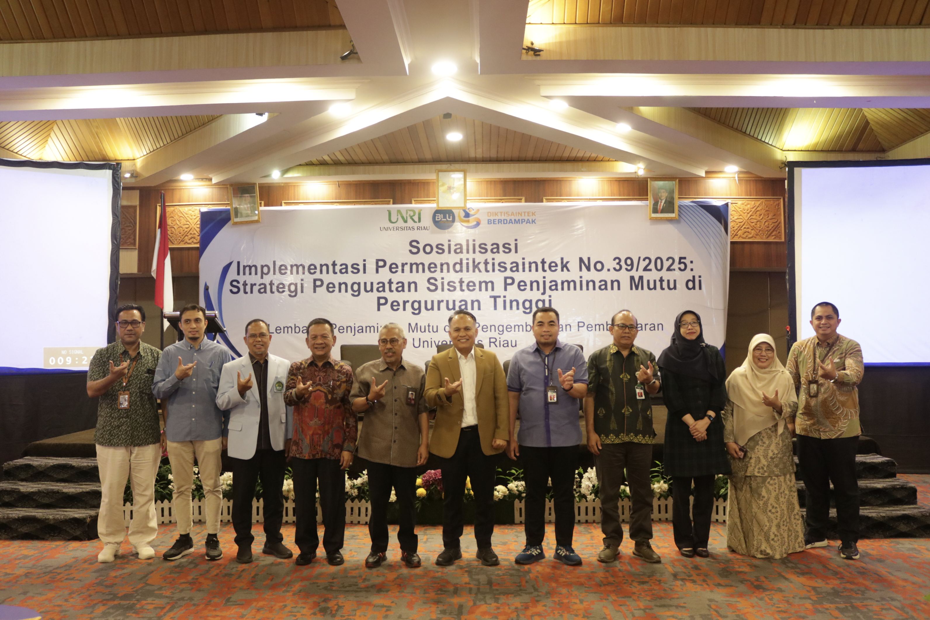 Strengthening the Campus Quality System, FISIP of the University of Riau Participates in the Socialization of Permendiktisaintek No. 39 of 2025