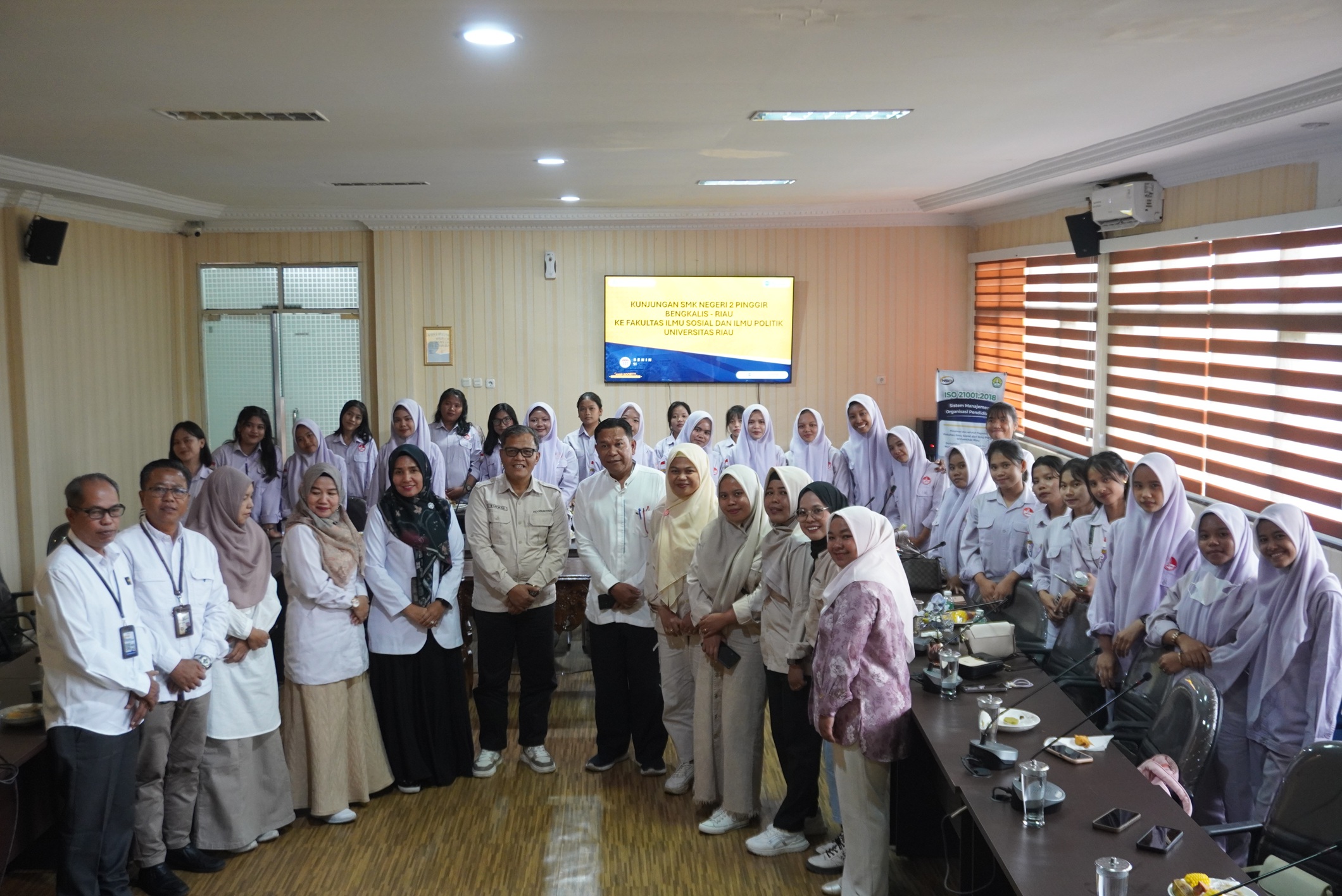 Taking Steps Toward Higher Education, FISIP UNRI Welcomes a Visit from SMK Negeri 2 Pinggir, Bengkalis