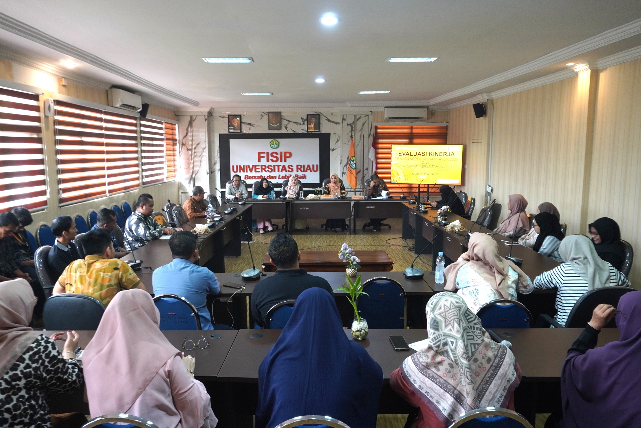Performance Reflection 2025, From Evaluation to Action: FISIP UNRI Designs the 2026 Work Program for Educational Staff