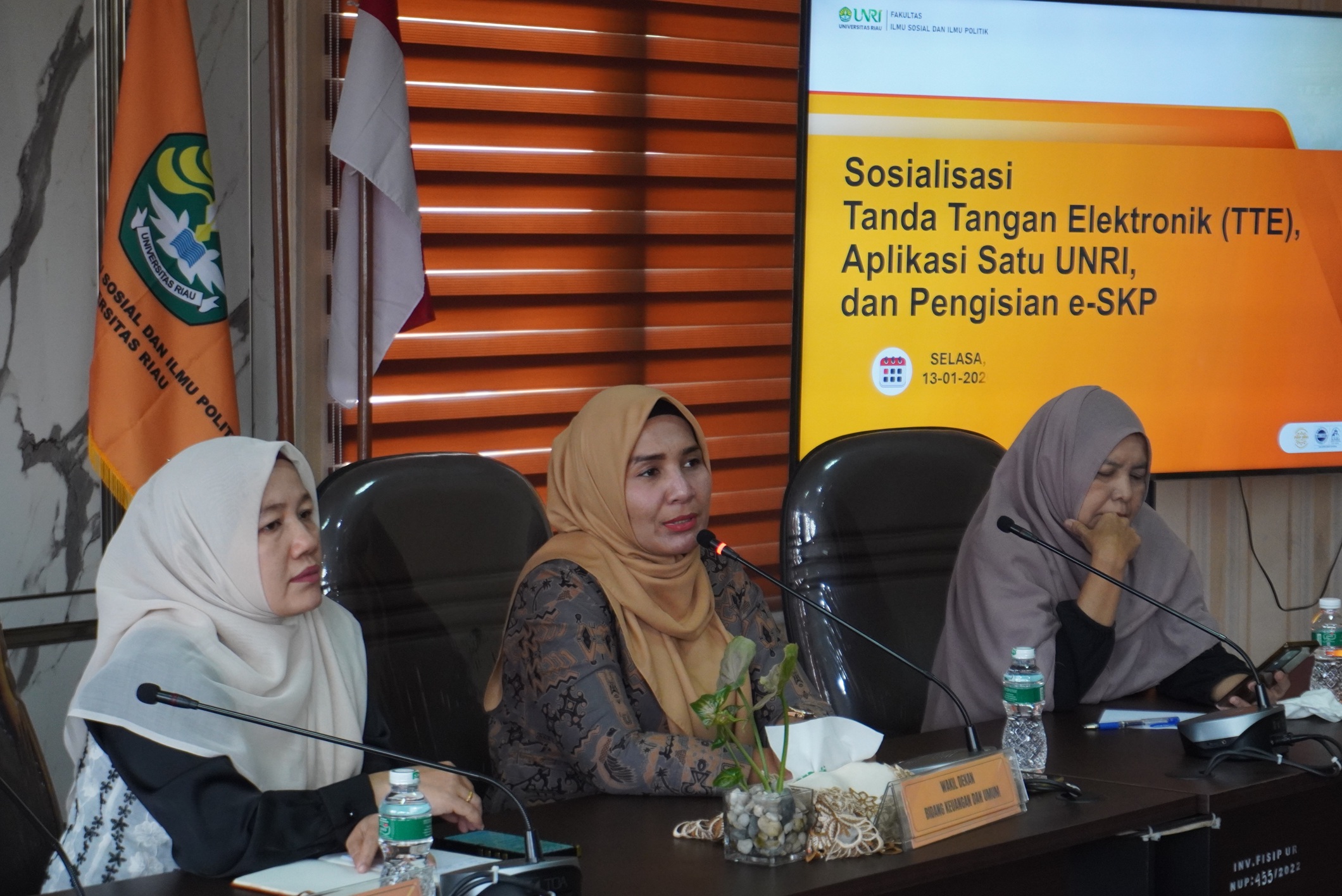 Strengthening Digital Governance, FISIP UNRI Socializes Electronic Signatures, Satu UNRI, and e-SKP
