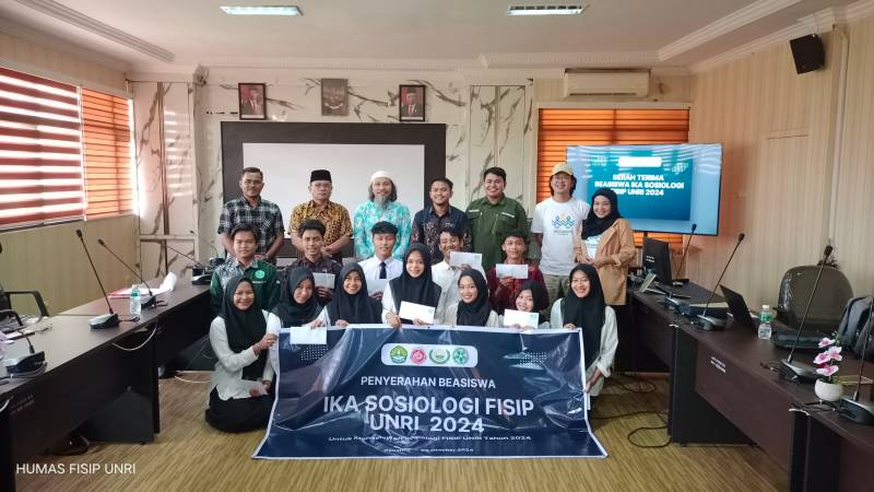 Penandatanganan Kerjasama FISIP Universitas Riau dengan Sekawan Foundation Bersempena Pemberian Beasiswa IKA Sosiologi
