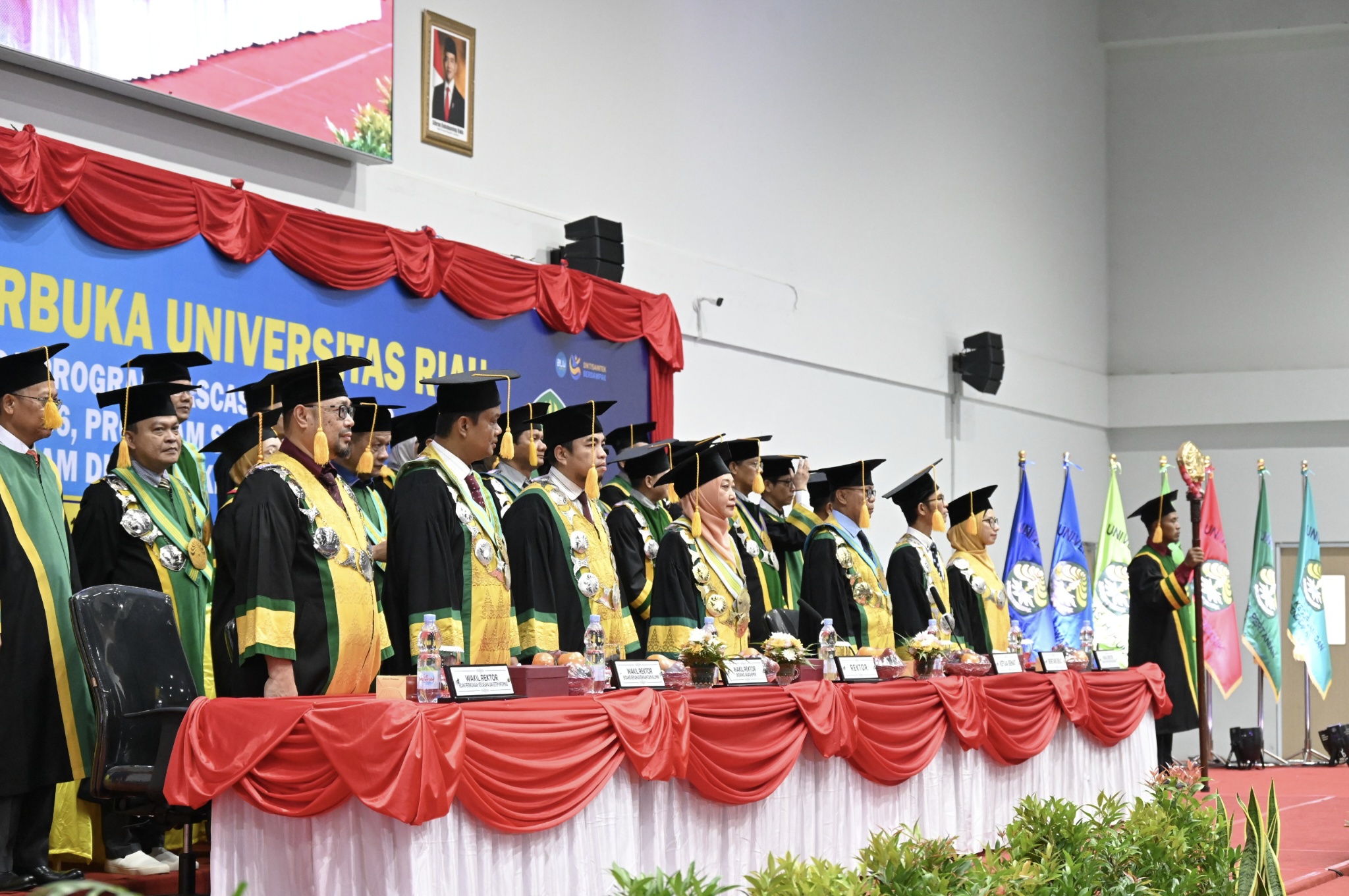 Wisuda Februari 2026: FISIP UNRI Lepas 311 Wisudawan, Dekan Ingatkan Tanggung Jawab Sosial Lulusan