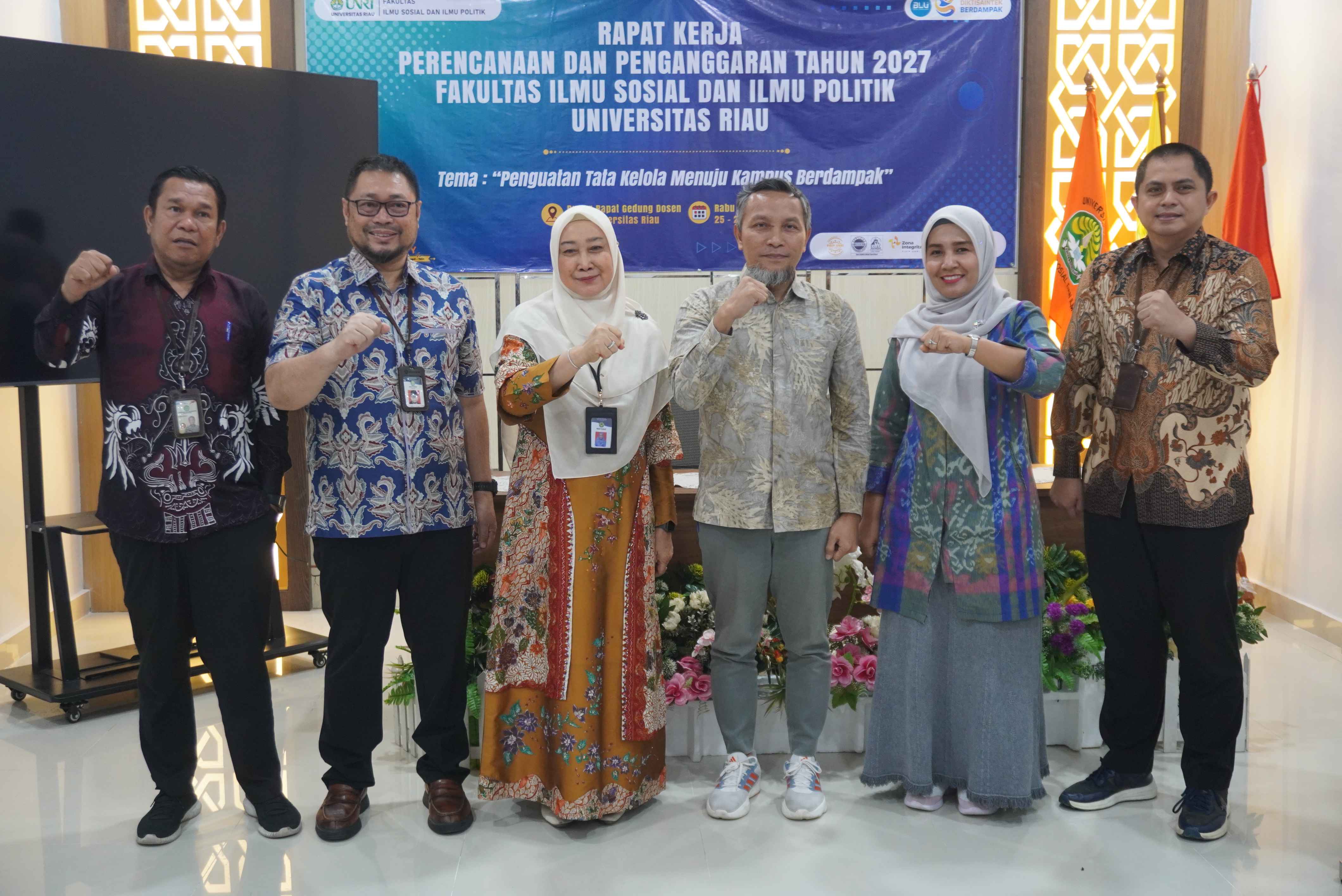 Rektor UNRI Buka Secara Resmi Rapat Kerja Perencanaan dan Penganggaran 2027 FISIP, Tekankan Tata Kelola Berdampak