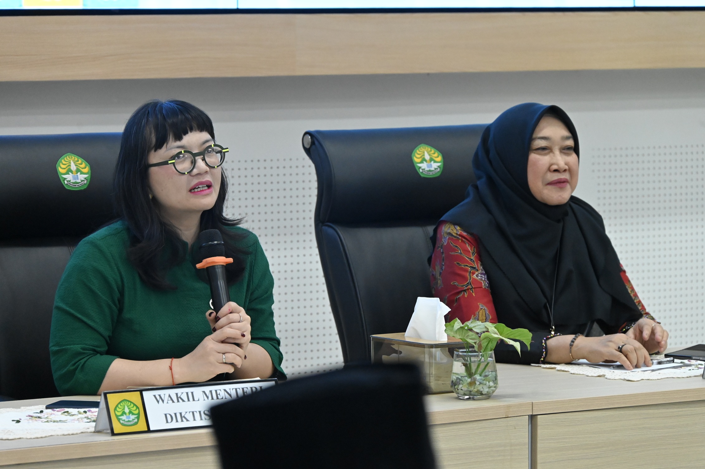 Dekan FISIP UNRI Sambut Penguatan Visi Riset pada Kunjungan Wamendiktisaintek RI ke Universitas Riau