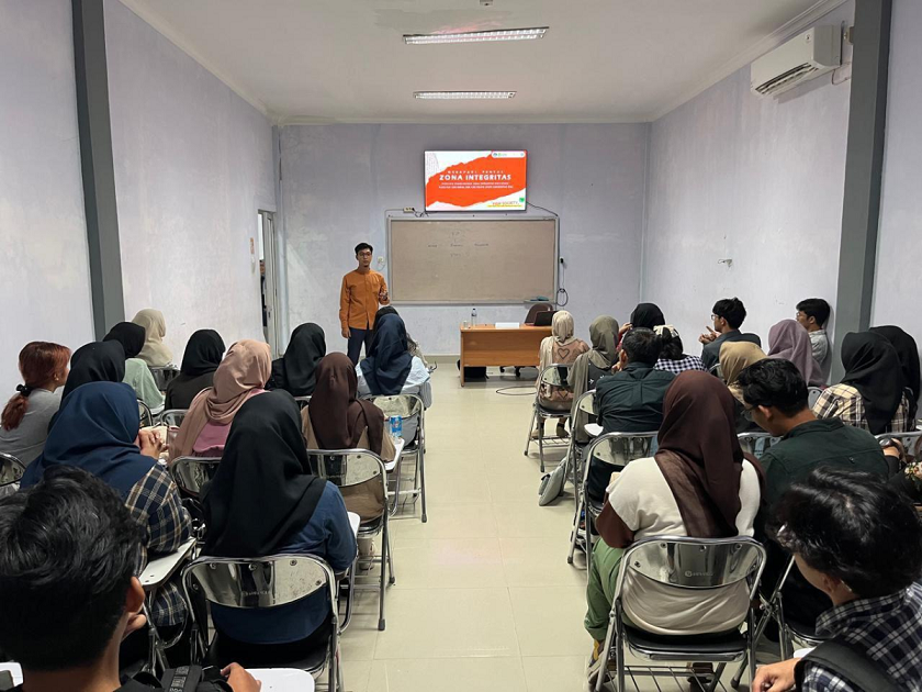 Sosialisasi Zona Integritas dan Indikator SKM Bekali Mahasiswa Usaha Perjalanan Wisata tentang Pelayanan Publik Berkualitas