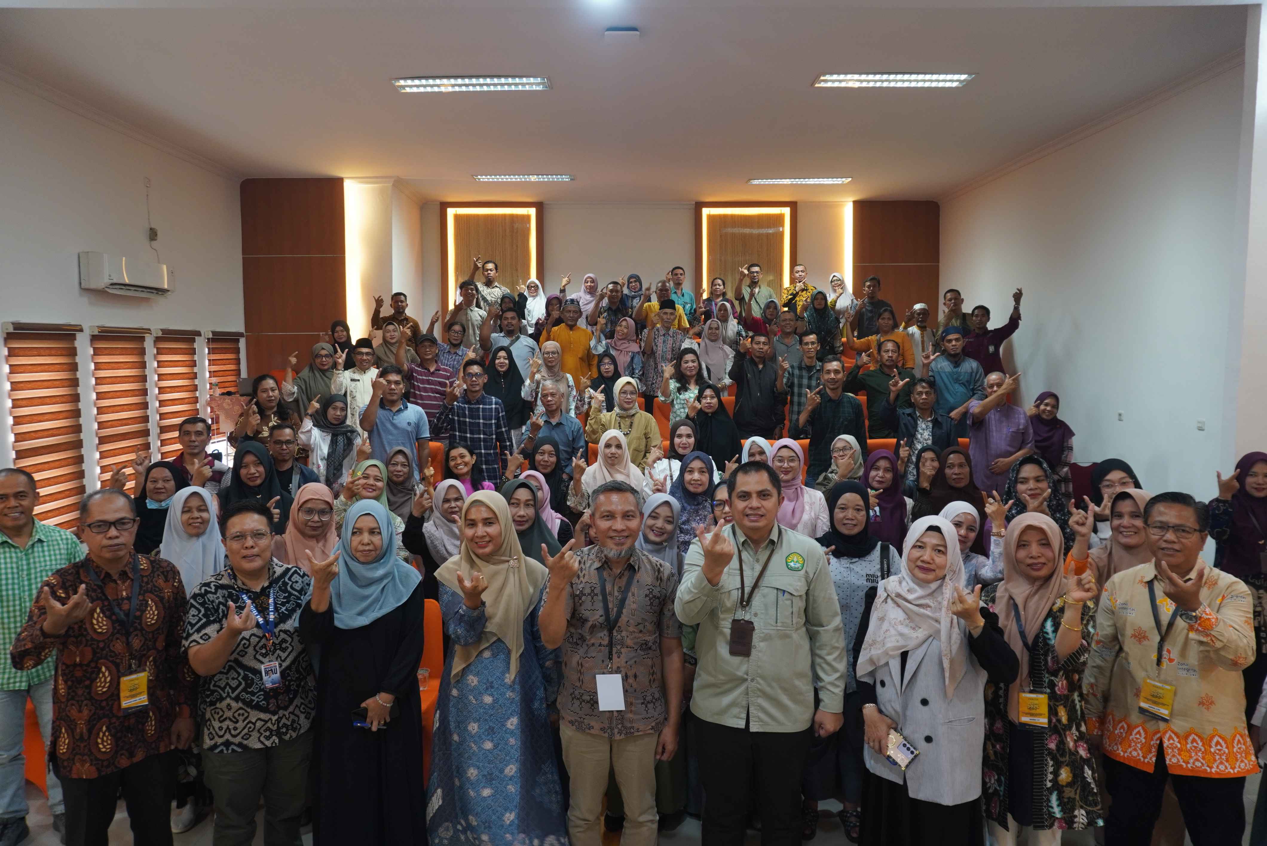 Pimpinan FISIP UNRI Berdialog dengan Orang Tua Mahasiswa Baru, Bangun Komitmen Pendampingan Bersama