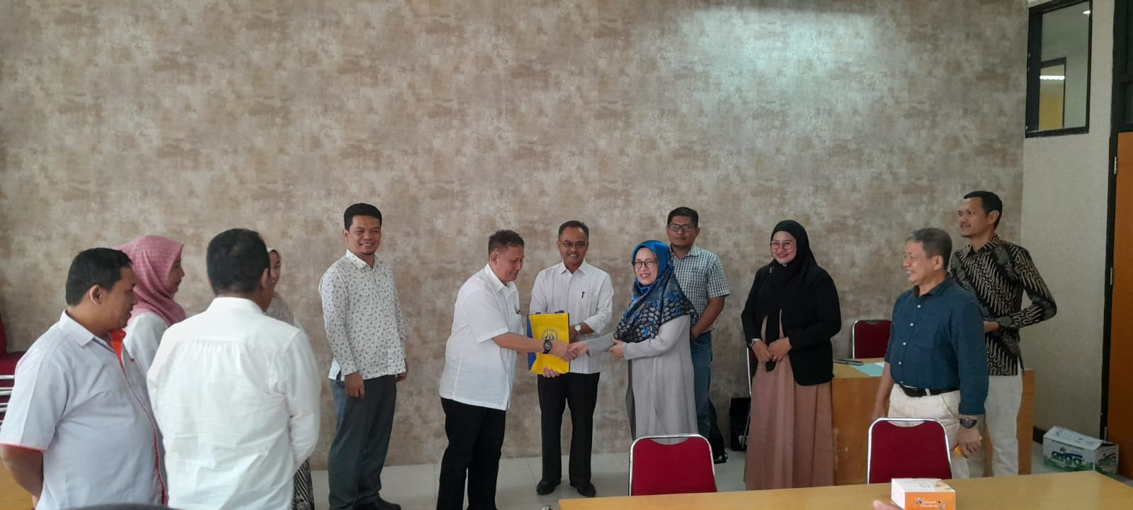 Benchmarking FISIP Universitas Riau ke Universitas Negeri Padang Dalam Pengembangan Sistem Penjaminan Mutu Fakultas
