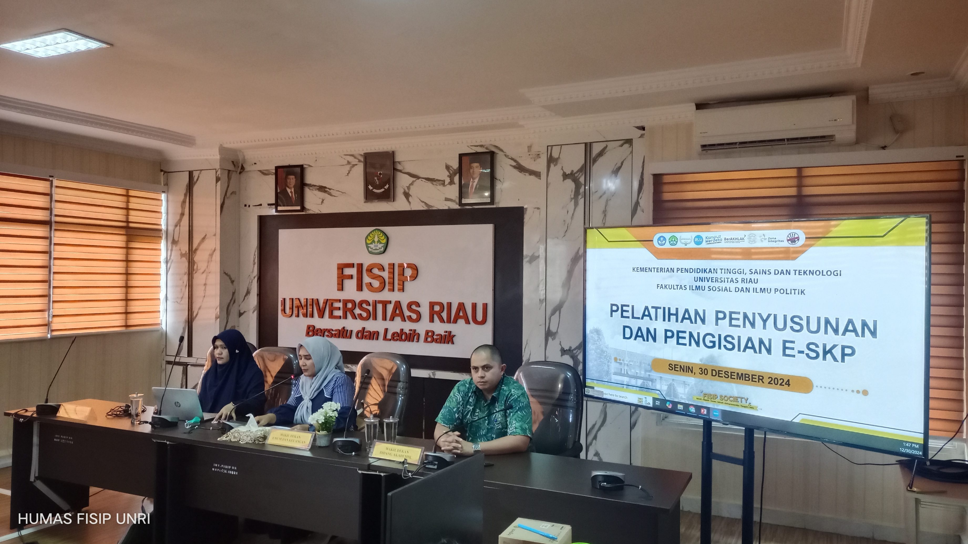 Jelang Akhir Tahun, FISIP Universitas Riau Taja Pelatihan Penyusunan dan Pengisian E-SKP (Sasaran Kinerja Pegawai) bagi Tenaga Pendidik