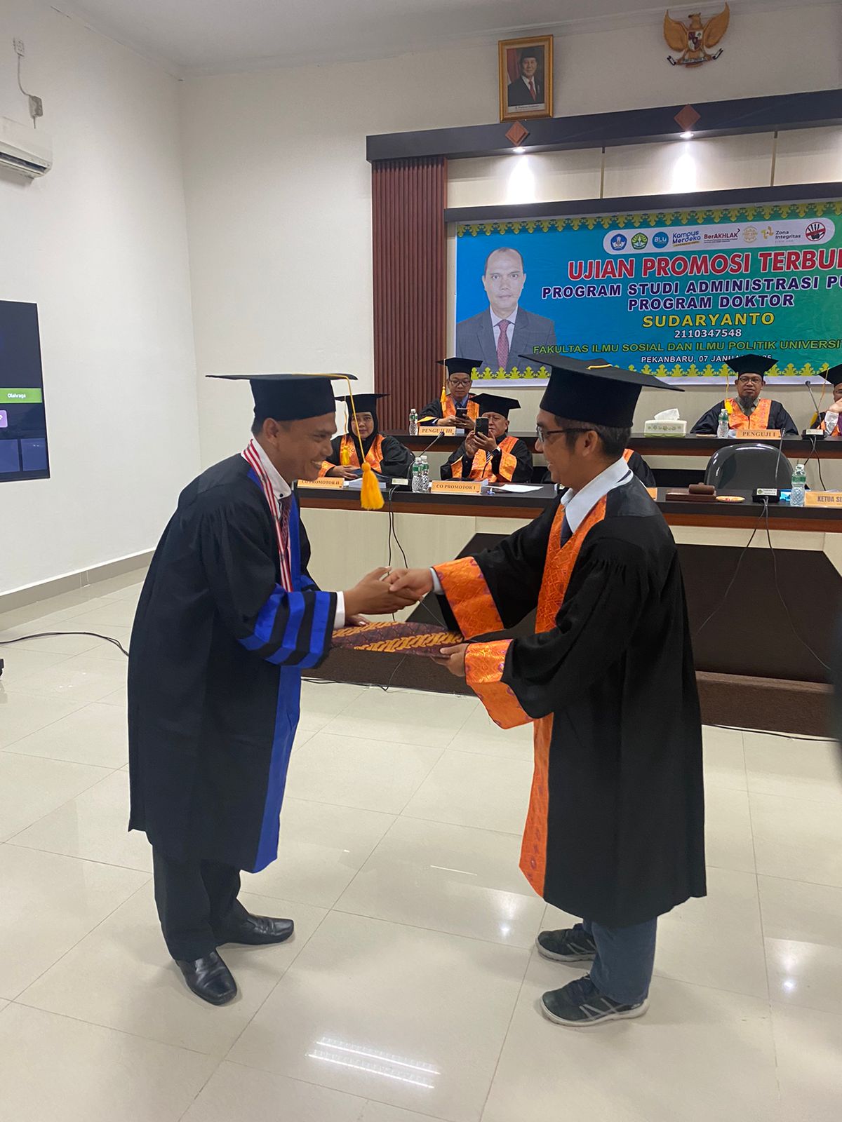 FISIP Universitas Riau Cetak Doktor Ketiga, Awali Tahun 2025 dengan Prestasi Gemilang